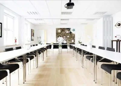 Lokale 2 med bordopstilling i hestesko?