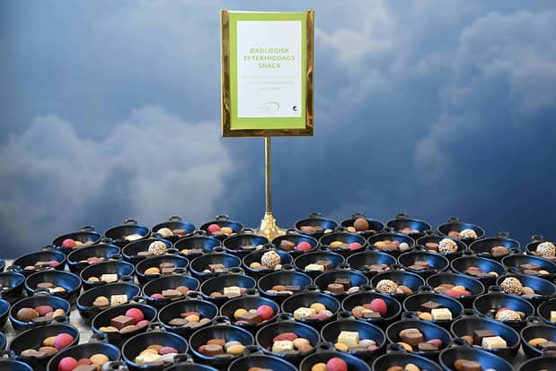 Eftermiddagsforplejning for MBK Kursuscenter - nyd økologisk chokolade fra Aalborg Chokoladen