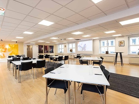 Mødelokale 12 hos MBK Kursuscenter i København K