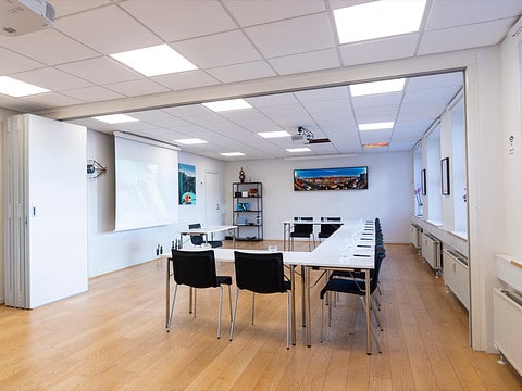 Mødelokale 2-2A hos MBK Kursuscenter i København K