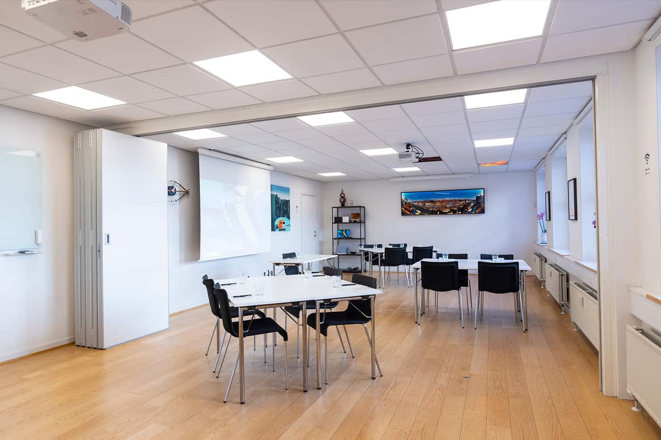 Mødelokale 2-2A hos MBK Kursuscenter i København K