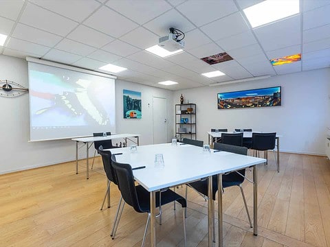 Mødelokale 2 hos MBK Kursuscenter i København K